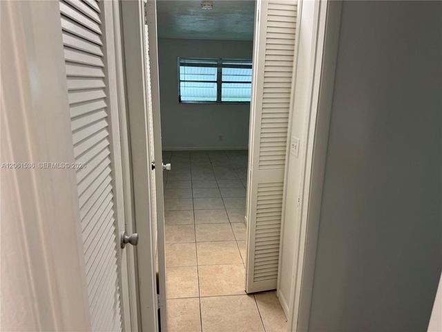 4730 NW 10th Ct 210, Plantation, FL 33313