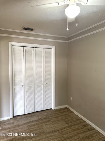 4614 BIRKENHEAD Road, Jacksonville, FL 32210