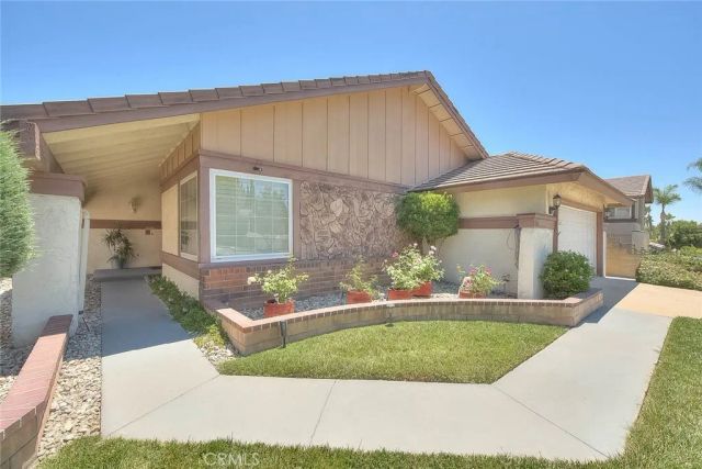 1584 Brentwood, Upland, CA 91786