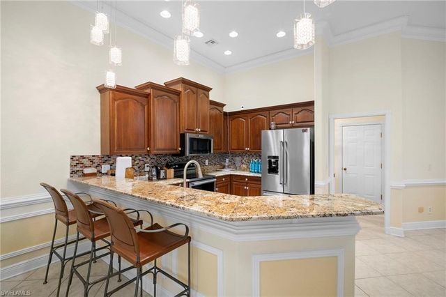 5024 SW 8th PL, Cape Coral, FL 33914