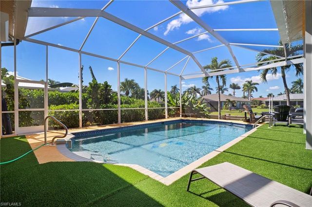 5024 SW 8th PL, Cape Coral, FL 33914