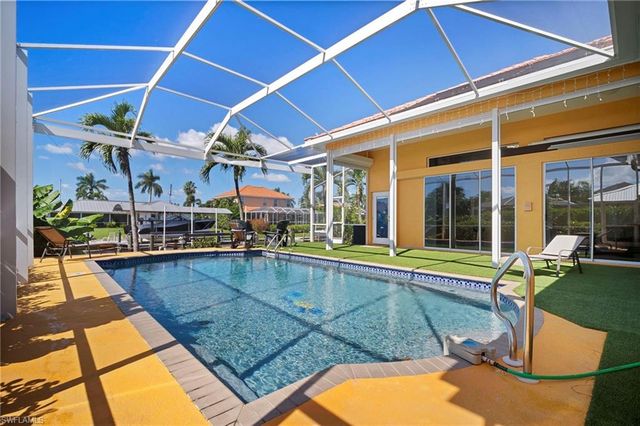5024 SW 8th PL, Cape Coral, FL 33914