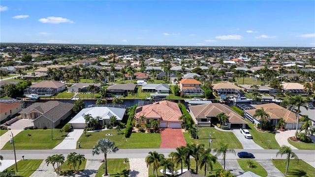 5024 SW 8th PL, Cape Coral, FL 33914
