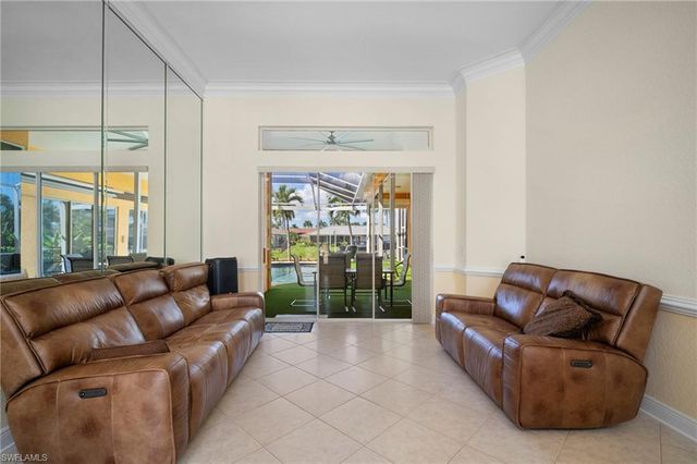 5024 SW 8th PL, Cape Coral, FL 33914