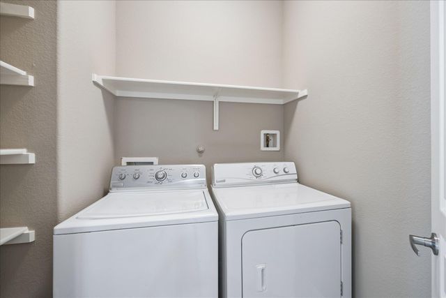 6705 Covered Bridge DR 24, Austin, TX 78736