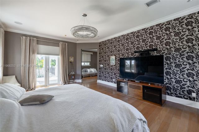 12755 SW 57th Ave, Coral Gables, FL 33156