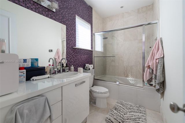 12755 SW 57th Ave, Coral Gables, FL 33156