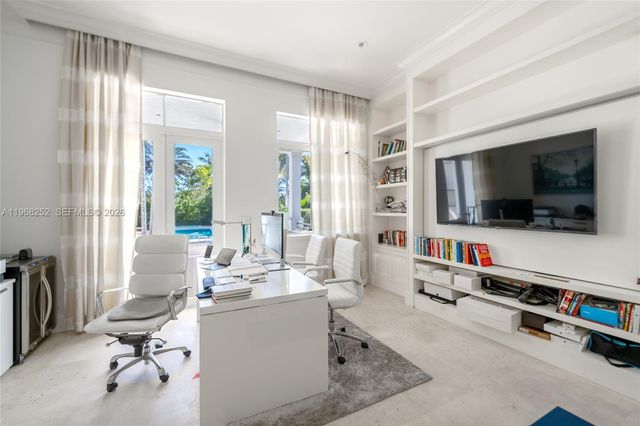 12755 SW 57th Ave, Coral Gables, FL 33156