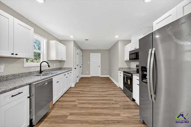 315 Lee Street, Perry, GA 31069