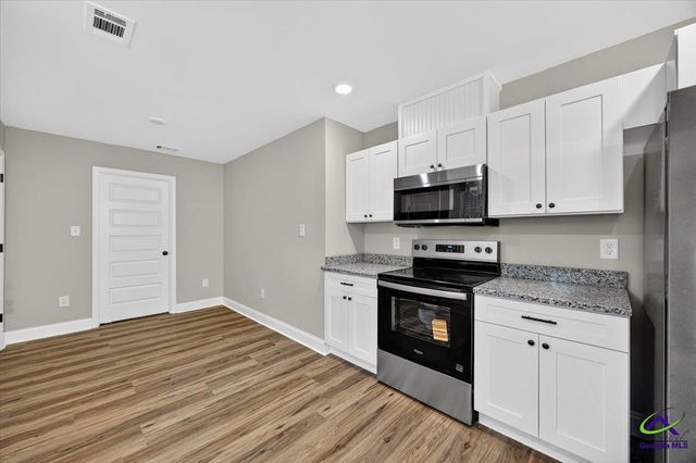 315 Lee Street, Perry, GA 31069