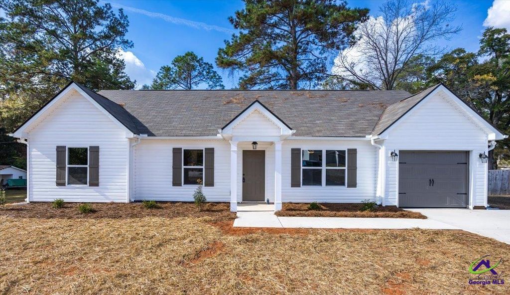 315 Lee Street, Perry, GA 31069