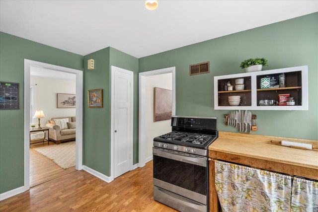 1929 W Marne AVENUE, Milwaukee, WI 53209