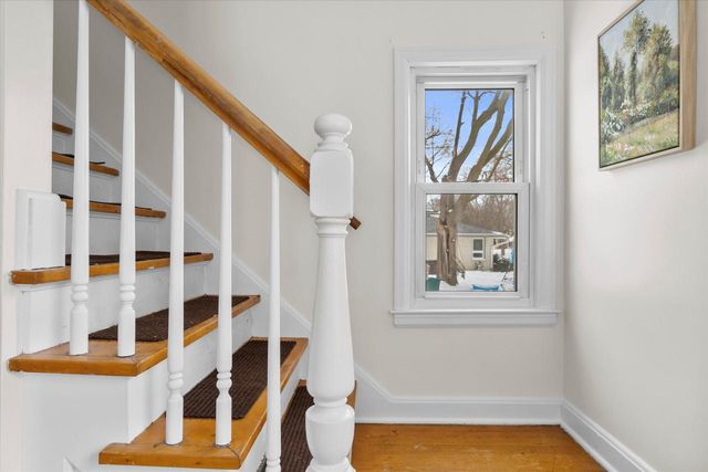 1929 W Marne AVENUE, Milwaukee, WI 53209