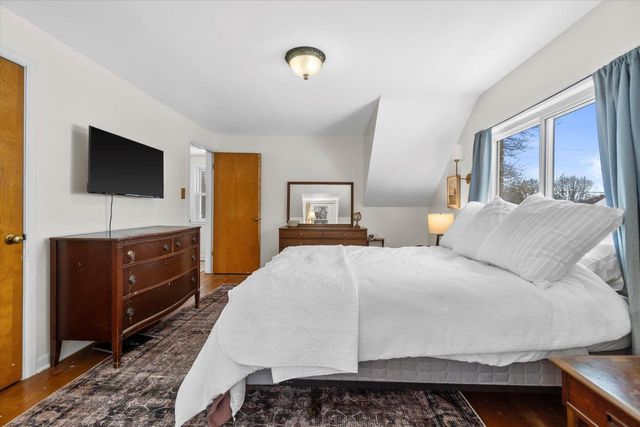 1929 W Marne AVENUE, Milwaukee, WI 53209