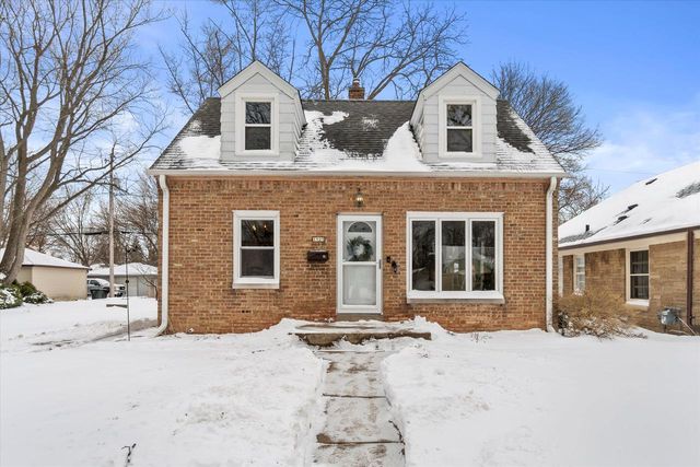 1929 W Marne AVENUE, Milwaukee, WI 53209