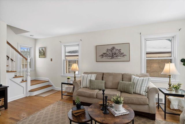 1929 W Marne AVENUE, Milwaukee, WI 53209