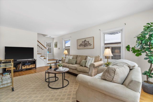 1929 W Marne AVENUE, Milwaukee, WI 53209