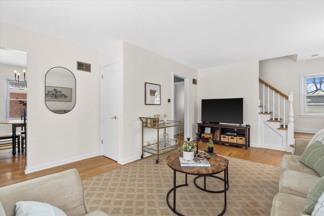 1929 W Marne AVENUE, Milwaukee, WI 53209