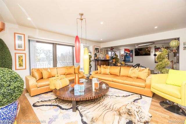 9095 S Saginaw Road 5, Grand Blanc Charter Township, MI 48439