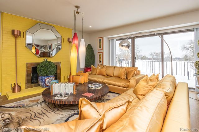 9095 S Saginaw Road 5, Grand Blanc Charter Township, MI 48439
