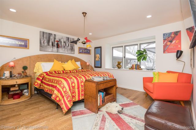 9095 S Saginaw Road 5, Grand Blanc Charter Township, MI 48439