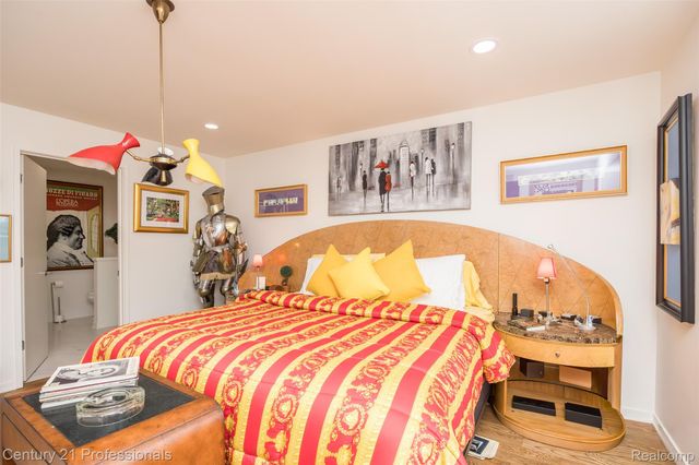 9095 S Saginaw Road 5, Grand Blanc Charter Township, MI 48439