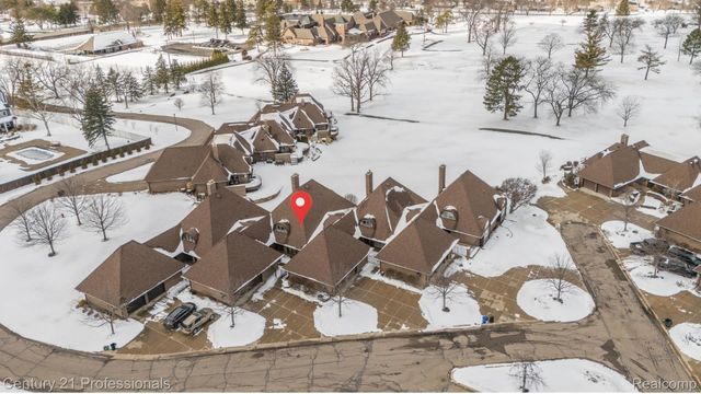 9095 S Saginaw Road 5, Grand Blanc Charter Township, MI 48439