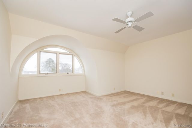 9095 S Saginaw Road 5, Grand Blanc Charter Township, MI 48439
