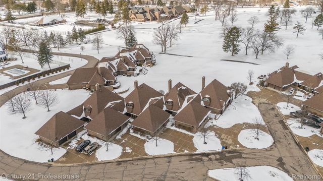 9095 S Saginaw Road 5, Grand Blanc Charter Township, MI 48439
