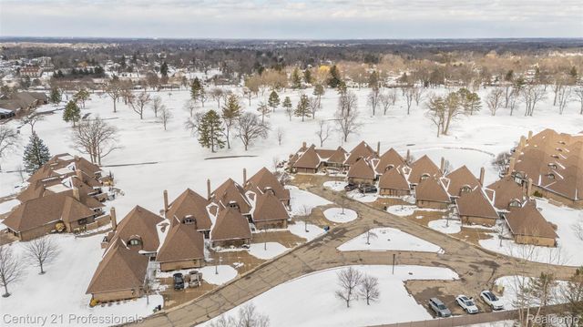 9095 S Saginaw Road 5, Grand Blanc Charter Township, MI 48439