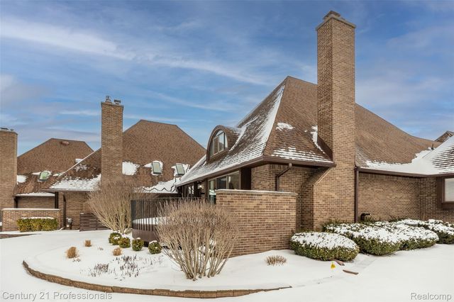 9095 S Saginaw Road 5, Grand Blanc Charter Township, MI 48439
