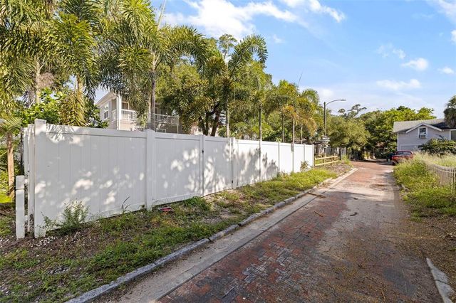 1036 7TH STREET S, St Petersburg, FL 33701