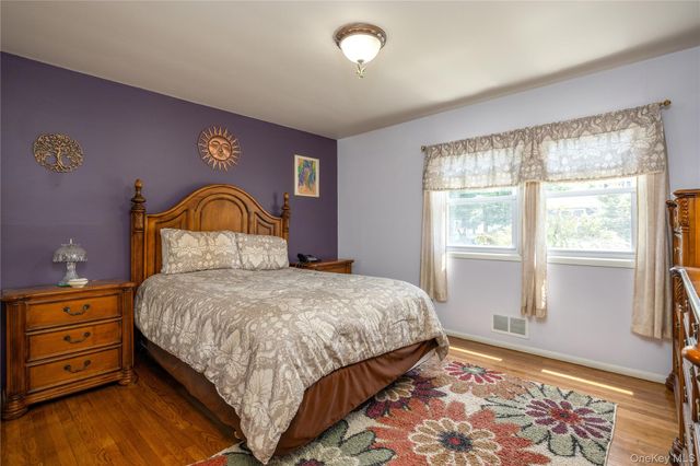 67 Pearce Parkway, Pearl River, NY 10965