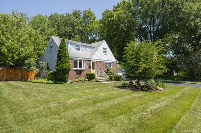 67 Pearce Parkway, Pearl River, NY 10965
