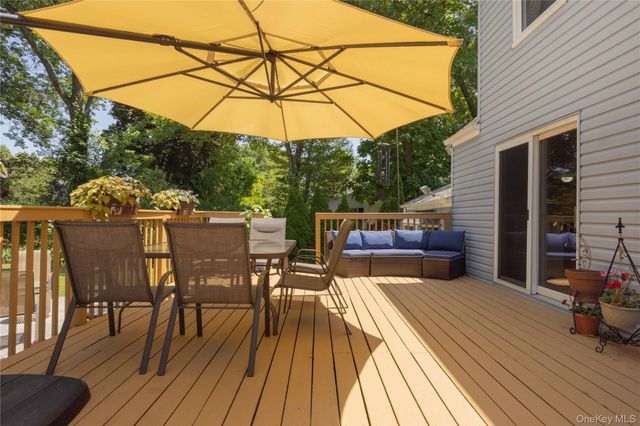 67 Pearce Parkway, Pearl River, NY 10965