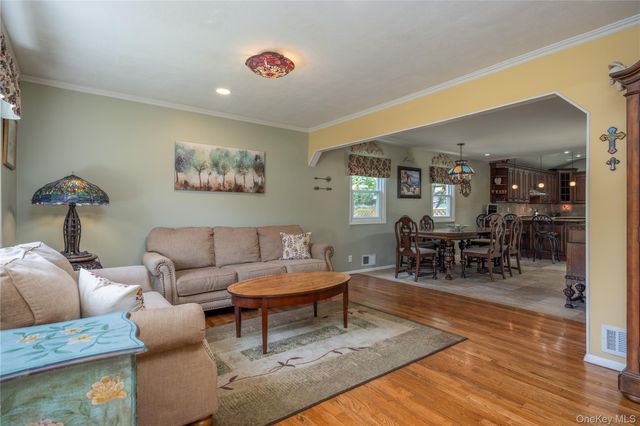 67 Pearce Parkway, Pearl River, NY 10965