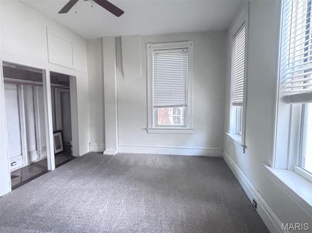 705 N Benton Avenue, St Charles, MO 63301