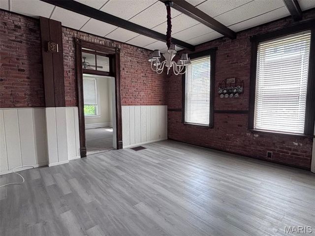 705 N Benton Avenue, St Charles, MO 63301