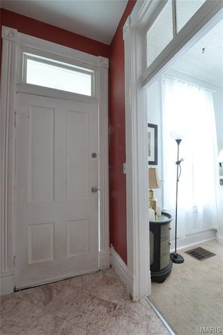 705 N Benton Avenue, St Charles, MO 63301