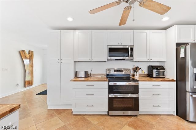 5654 Natoma DR, Fort Myers, FL 33919