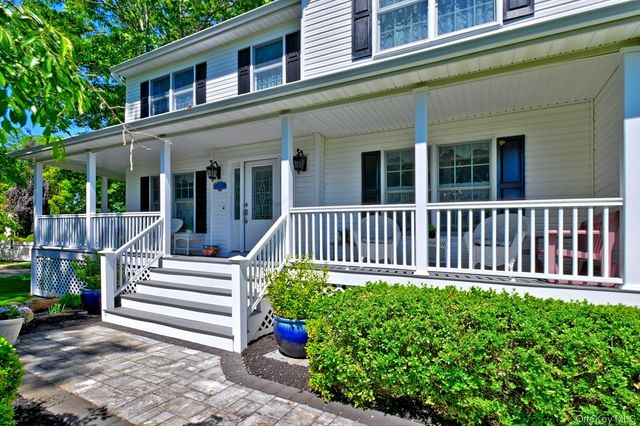 202 Fairway Drive, Wading River, NY 11792
