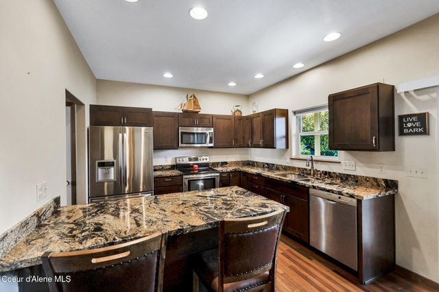 12 Troudt Ct, Priest River, ID 83856