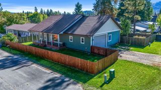 12 Troudt Ct, Priest River, ID 83856