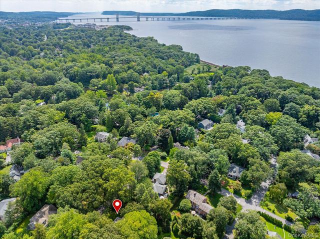 5 Lakeview Avenue, Sleepy Hollow, NY 10591