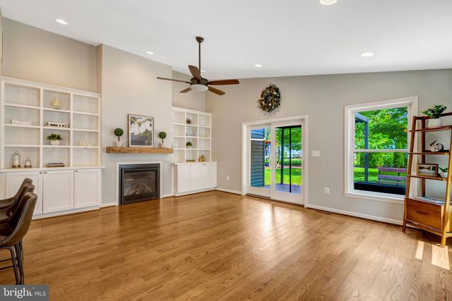 2017 EDGAR CT, Falls Church, VA 22043