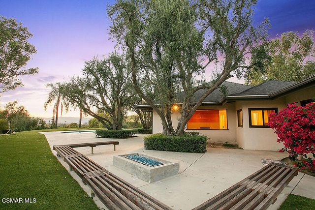 5156 Dumont Place, Woodland Hills, CA 91364