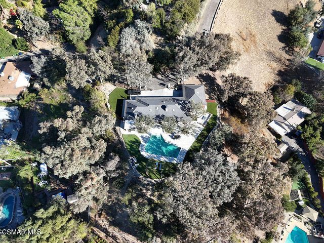 5156 Dumont Place, Woodland Hills, CA 91364