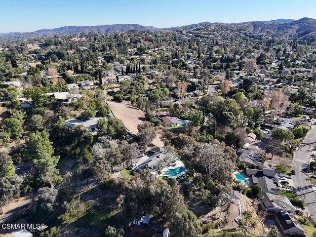 5156 Dumont Place, Woodland Hills, CA 91364