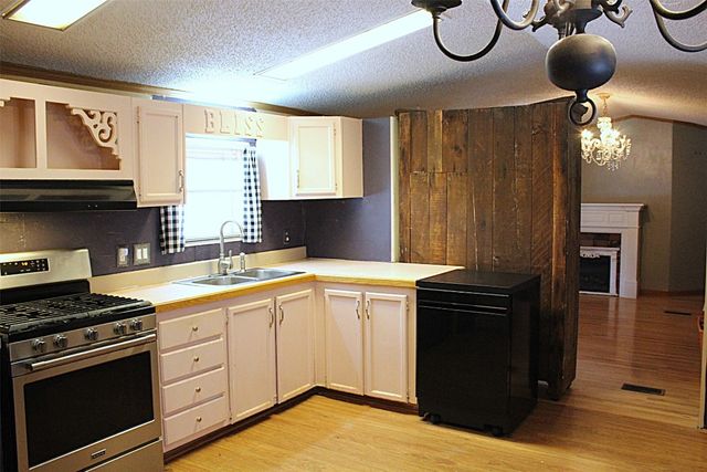 1920 NORTHWOOD Lane, Erie, PA 16509