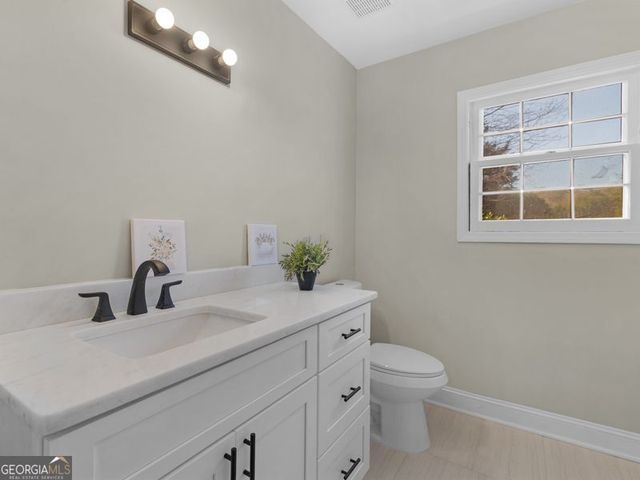 9300 Floyd Road, Jonesboro, GA 30236